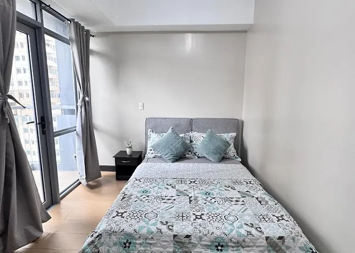 2 Bedroom With Balcony * Manila